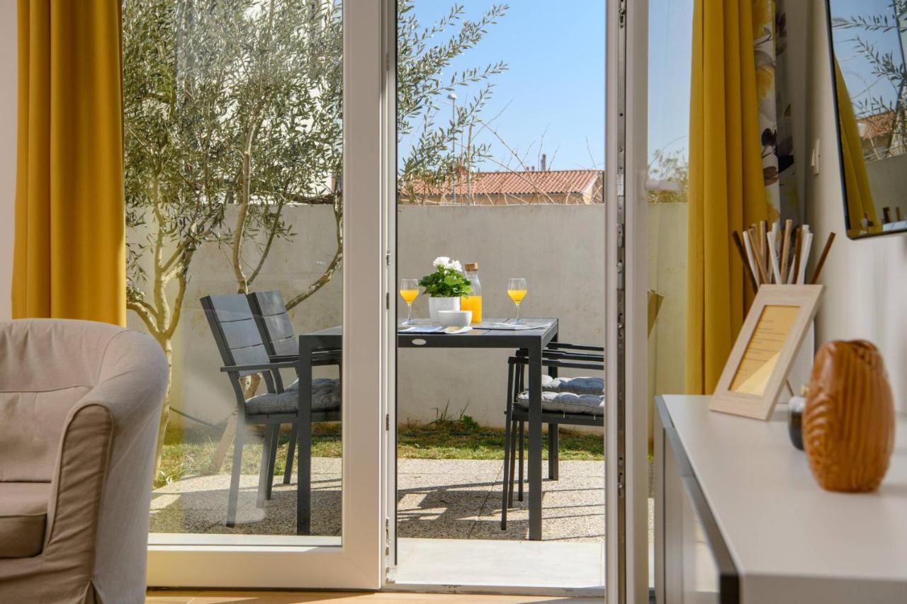 Villa Dora Pula Bagian luar foto