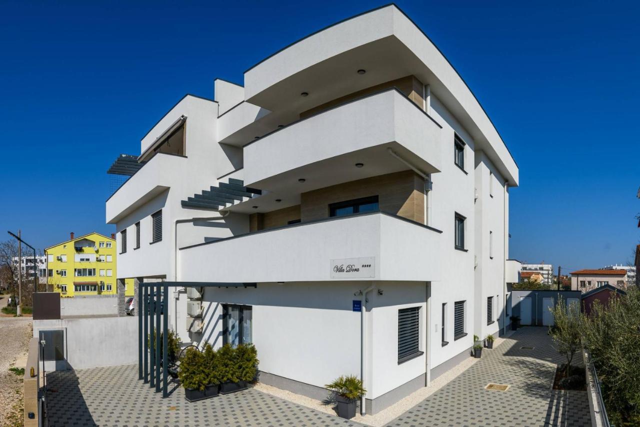 Villa Dora Pula Bagian luar foto
